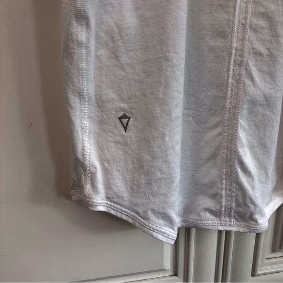 Ivivva by Lululemon Cotton girl’s tanktop - Picture 7 of 9